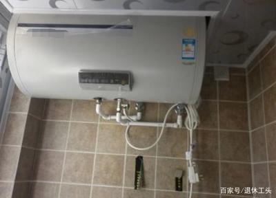 家里洗澡用燃气热水器还是电热水器好?哪个更划算?算笔账就知道